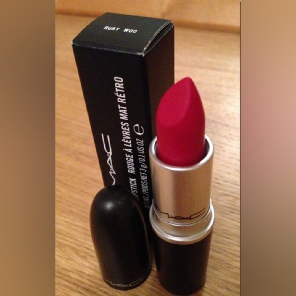 MAC Cosmetics Red Lipstick - Picture 3 of 5